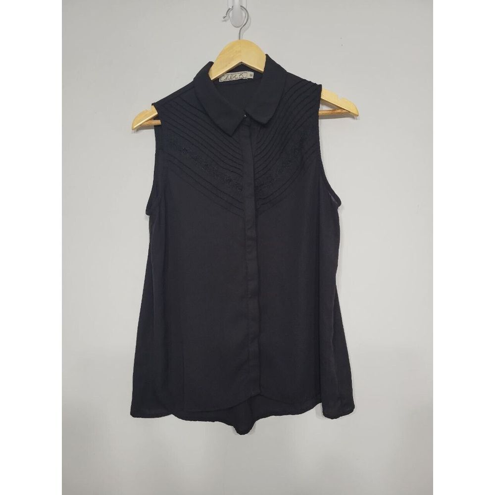 Chole K Sleeveless Sheer Button-up Blouse Size medium Pre-owned great condition